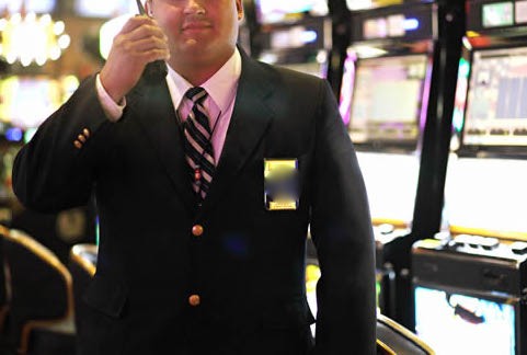 Охранник казино