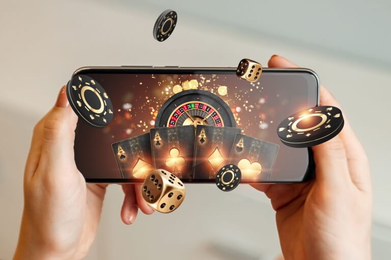Игра в онлайн-казино с мобильного телефона